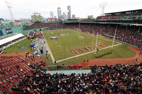 harvard and yale football game.